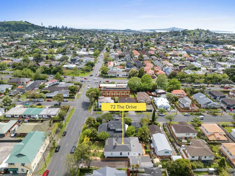 72 The Drive Epsom_29