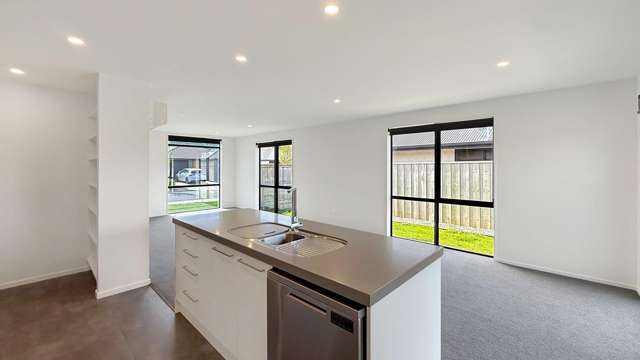 13 Quinn Cr Woodend_3