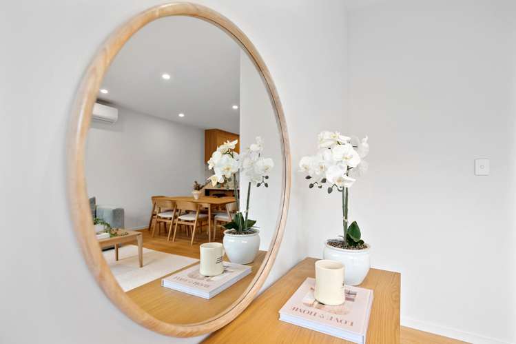 8/10 Meadowbank Road_4