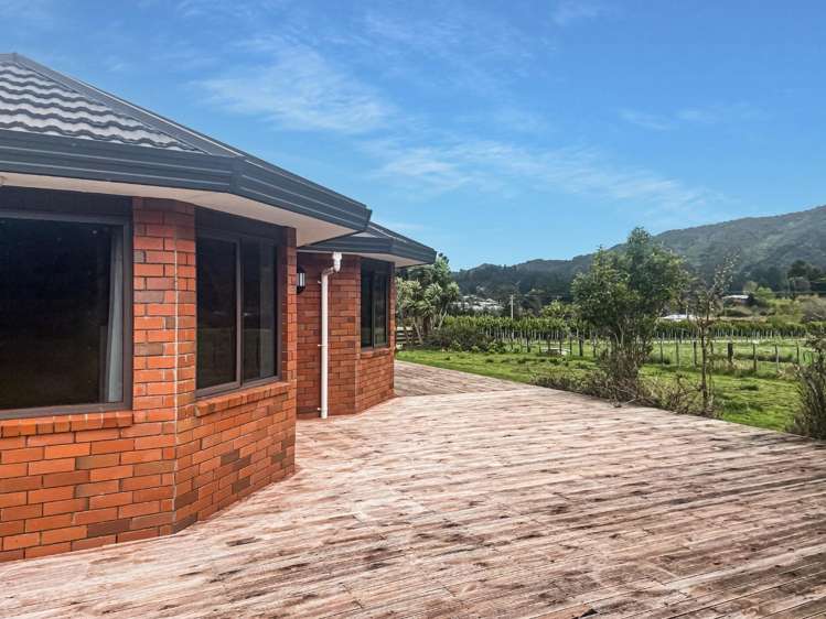 150 Upper Fitzherbert Road 10629_11