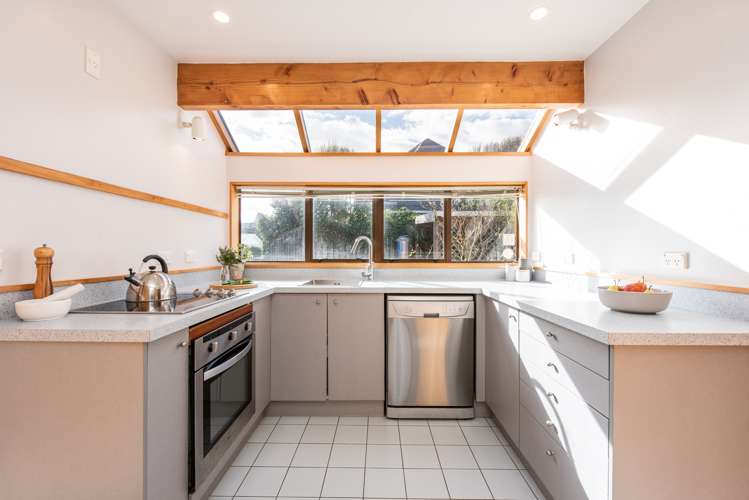 8a Campbell Street Karori_8