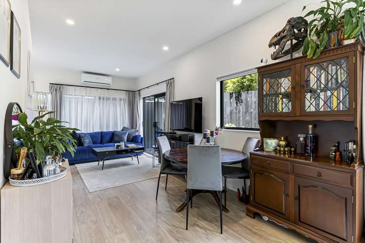 8c Edgar Pearce Place Howick_6