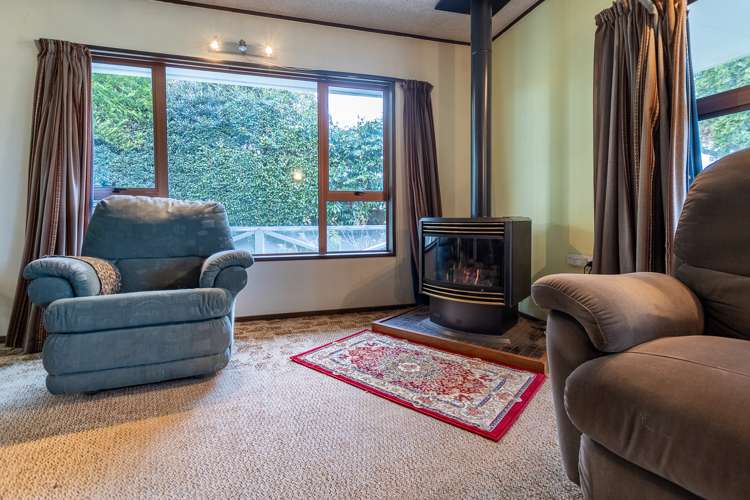 1 Sheridan Crescent Leamington_6