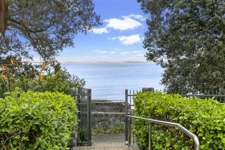 4A/171 Hurstmere Road Takapuna_12