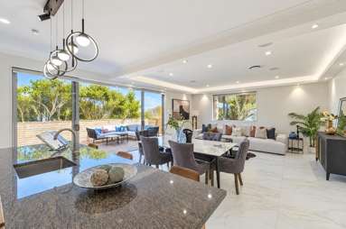 29 Himalaya Crescent_1