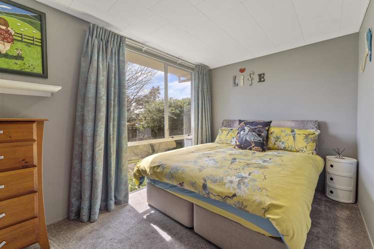 6 Robert Grove Paraparaumu_7