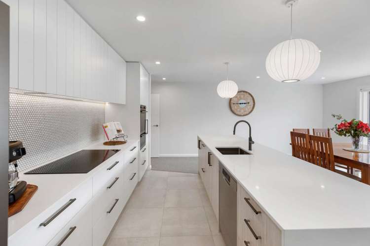 1 Corsica Court Fitzherbert_5