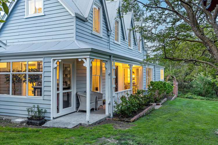 211 Summerhill Road Cust_34