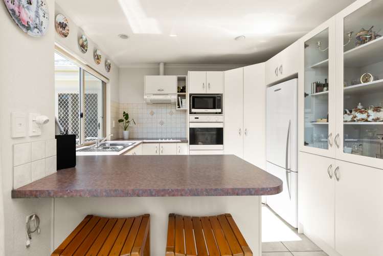 7 Ellerslie Place Taradale_3