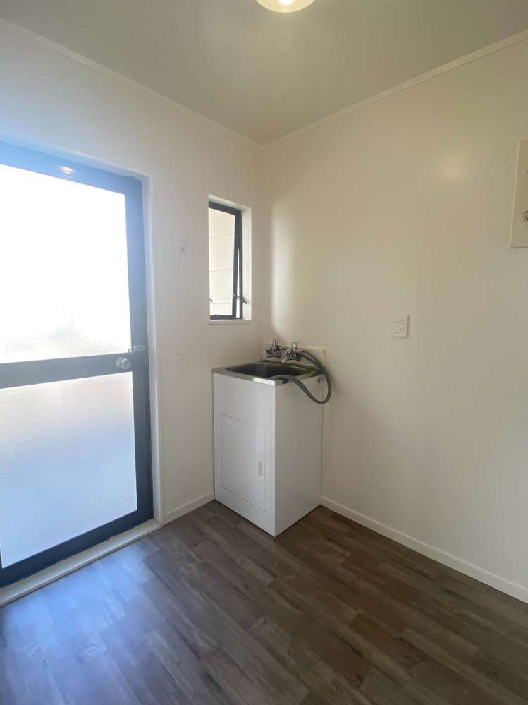 2/69 Christmas Road Manurewa_6