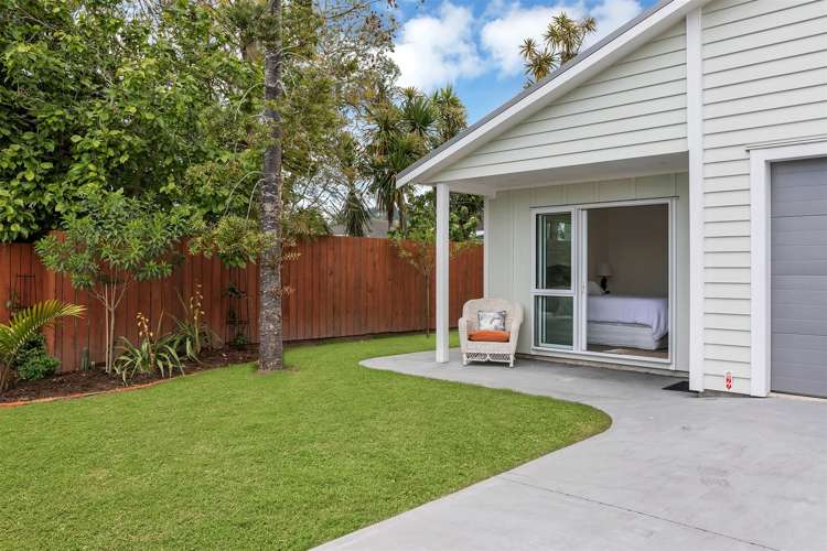 30 First Avenue Avenues_16