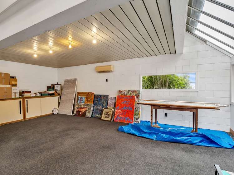 1/51 Quinns Road Waiatarua_25