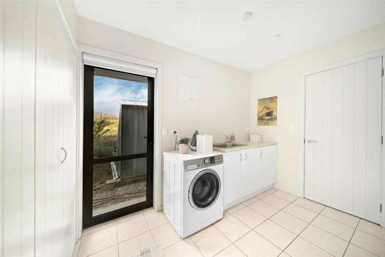 77 Oregon Drive Kelvin Heights_22