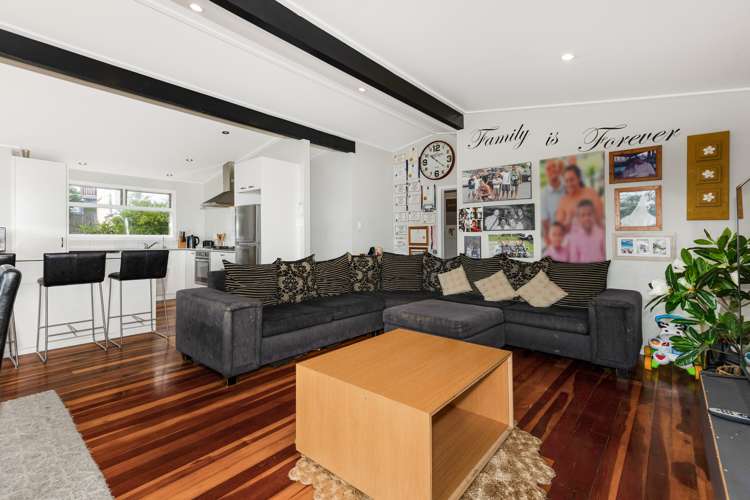 14 Mason Street New Lynn_12