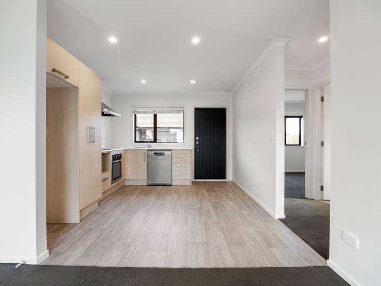 7/126 Rifle Range Road Dinsdale_5