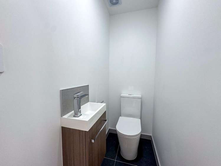 11/21 Eastview Road 10026_8