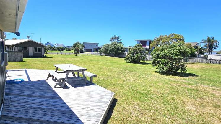 135 Kowhai Avenue Matarangi_0