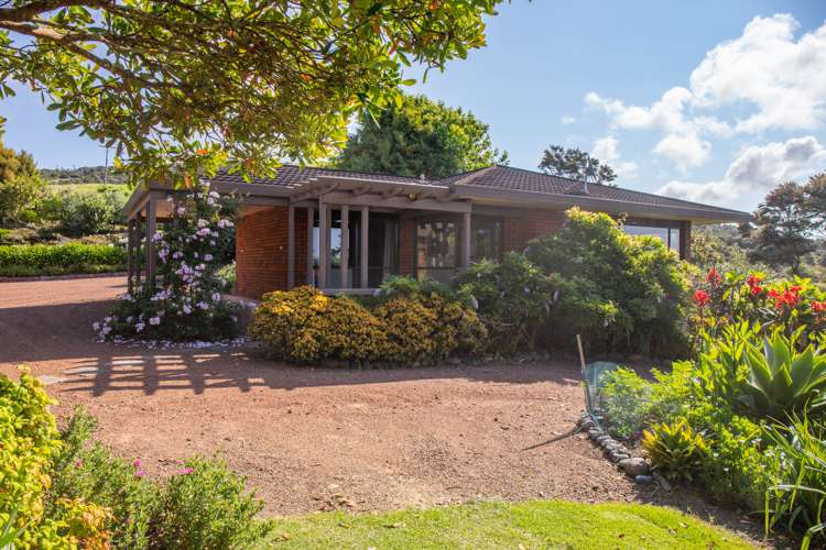 129 Harambee Road Taiharuru_13