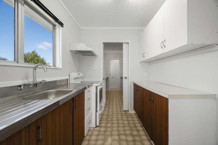 16 Aspen Place Owhata_4