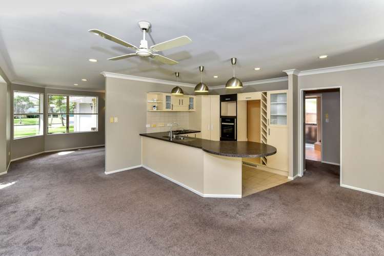 20 Trossach Place Wattle Downs_17