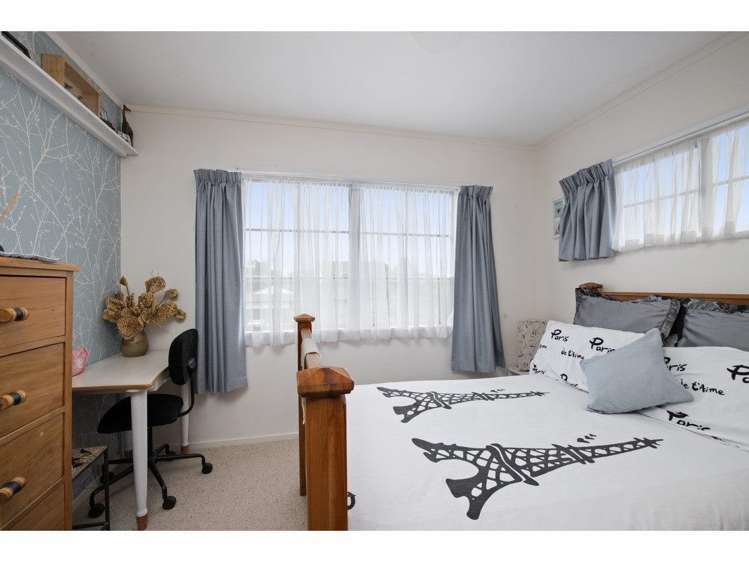 6 Kuripaka Crescent The Gardens_7