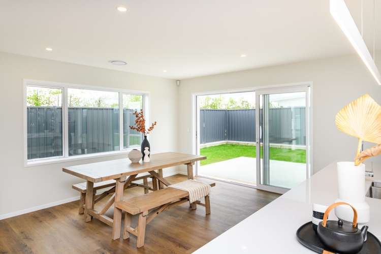 6 Roots Street East Feilding_6
