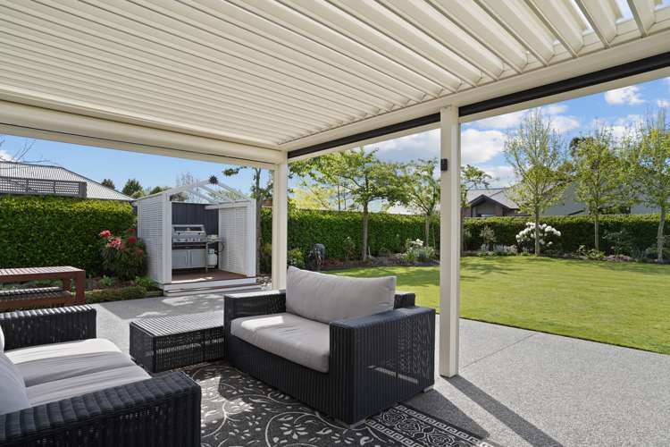 4 Barnsley Crescent West Melton_4