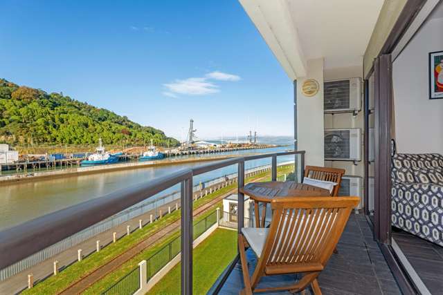 Hassle-free city living with views