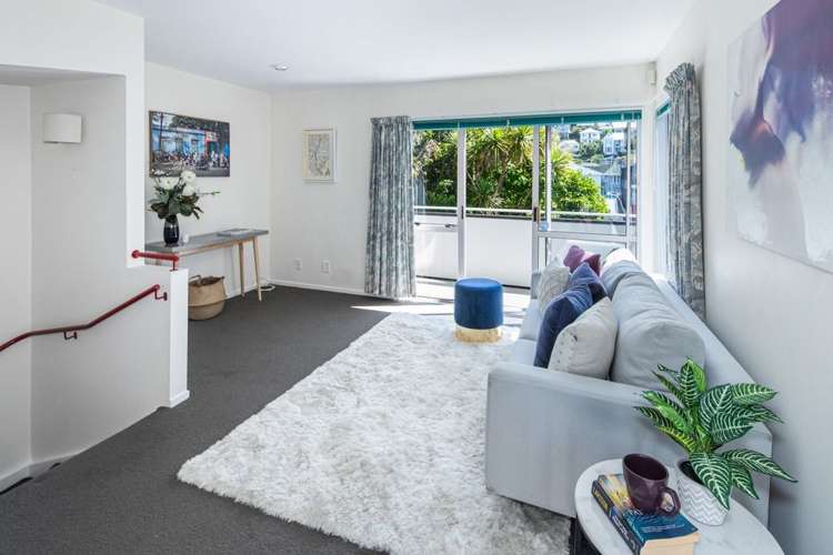 16/20 Thompson Street Mount Cook_3