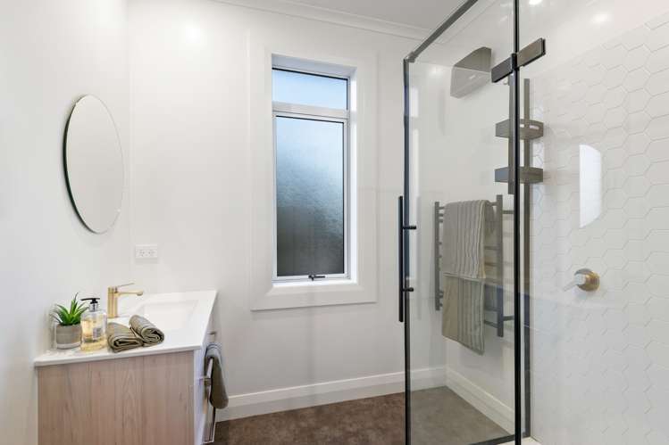 32 Magnetic Street Port Chalmers_12