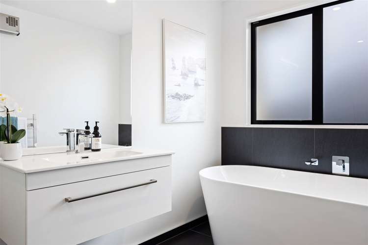 24 Eleanor Lane Casebrook_13