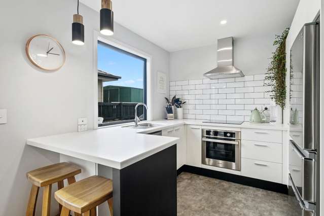 50 Barry Avenue 10126_3