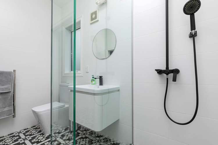 318d Upper Harbour Drive Greenhithe_11