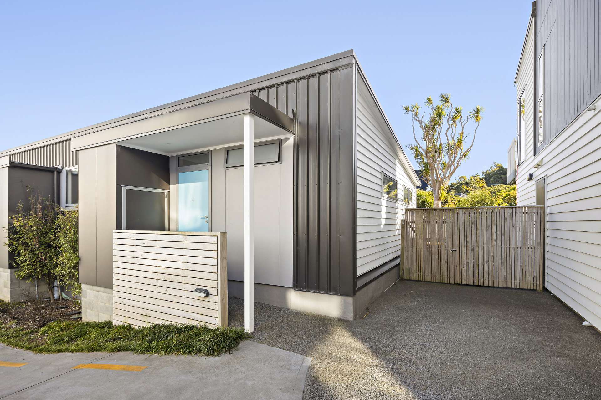 4/30 Monowai Road Johnsonville_0