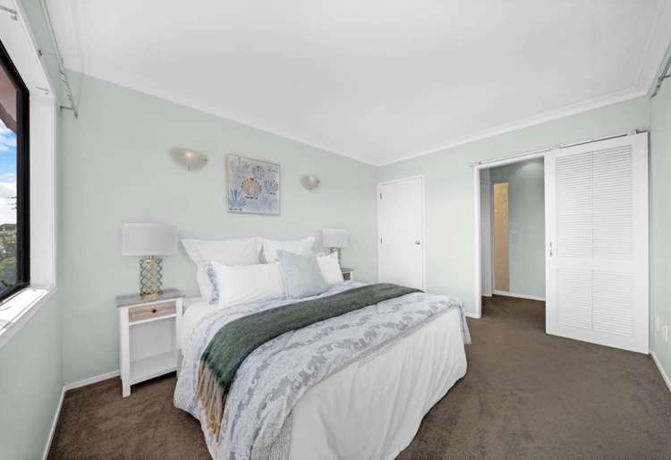 1/4 Crescent Hills Court Northpark_11