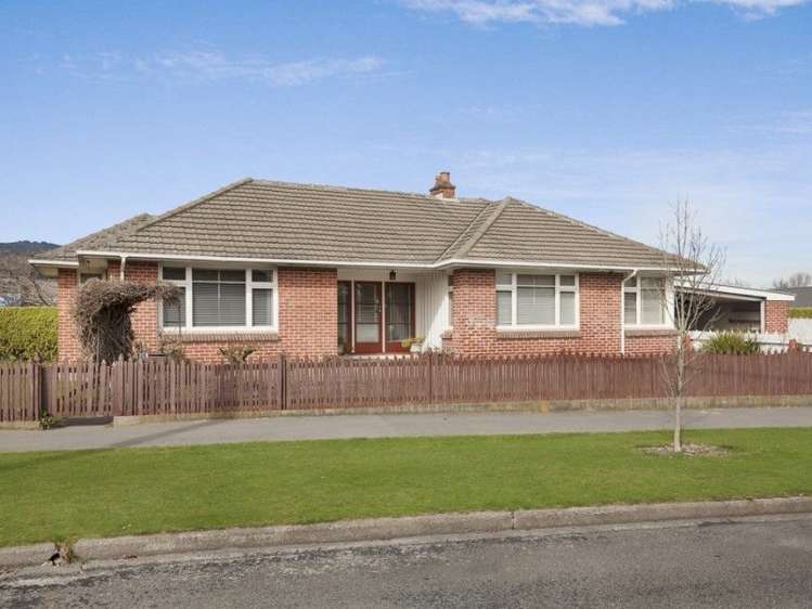1 Leistrella Road_0