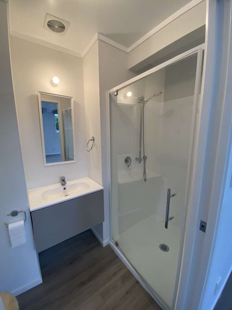 4 Trojan Crescent New Lynn_11