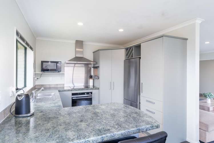 56 Percy Kinsman Crescent Riverstone Terraces_4