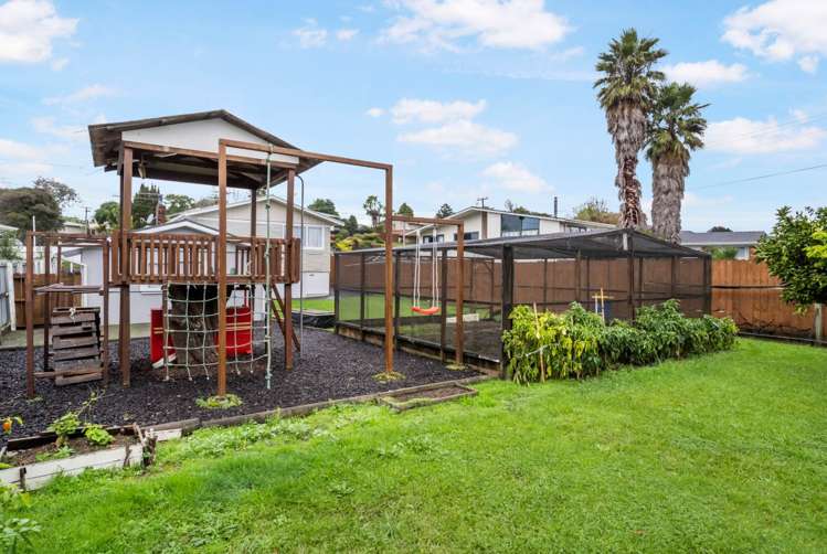 123 Vodanovich Road Te Atatu South_16