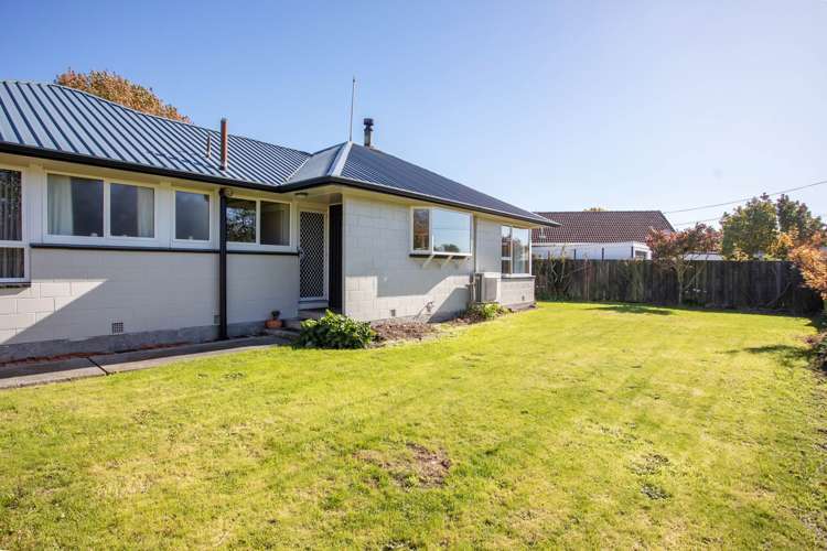 67 Moffat Drive Lincoln_17