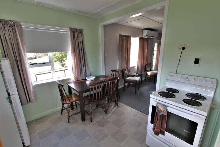 4 Esk Crescent Tokoroa_10