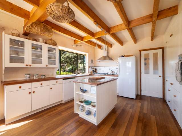 18 Lichen Grove Russell_1