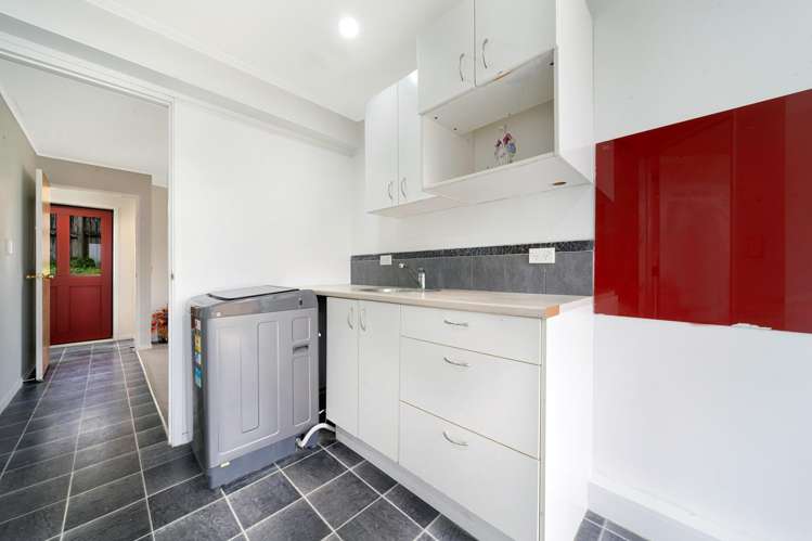 8 Thalia Place Totara Vale_6