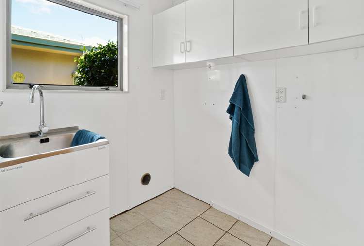 14 Aston Place Richmond_19