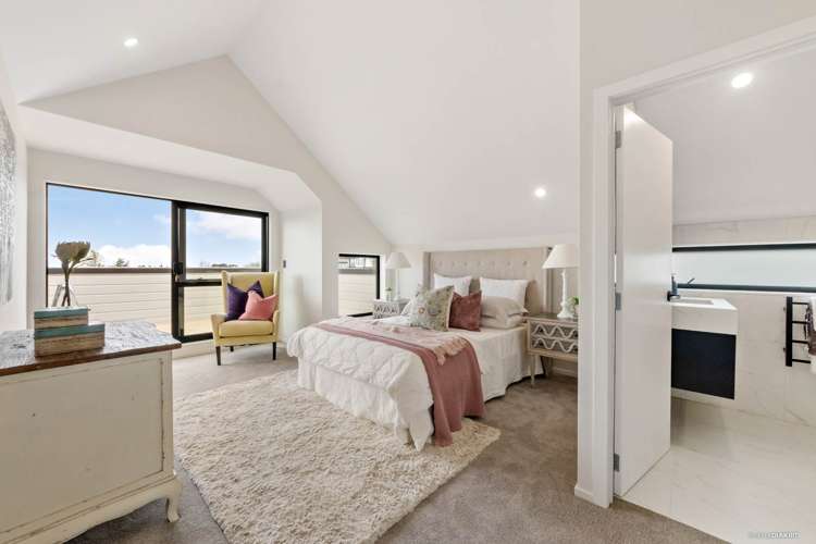 10 Copperfield Terrace Mellons Bay_11