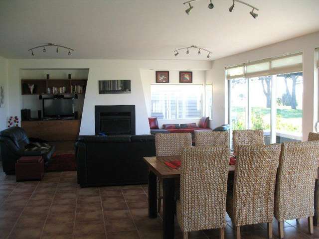 112 Sands Crescent Matarangi_3