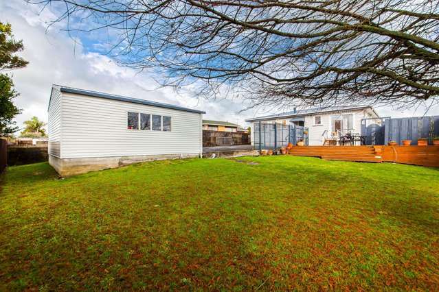 62 Kimber Hall Avenue Mount Roskill_1