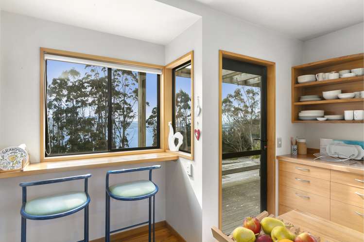 593 Highcliff Road Highcliff_12