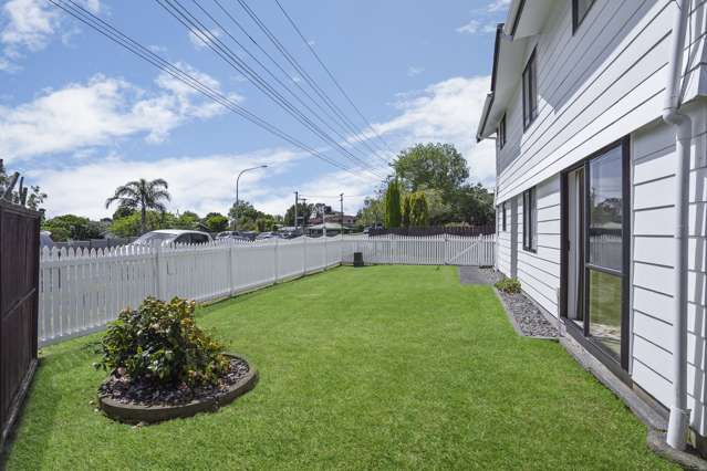 2/157 Chivalry Road Glenfield_4