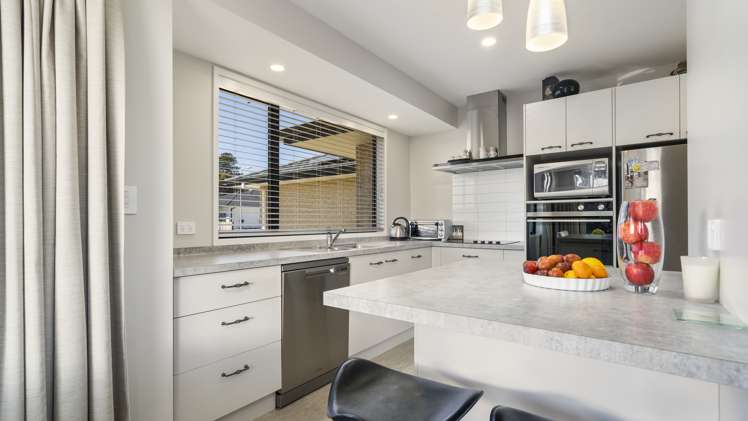 31 Dreaver Drive Waitara_6